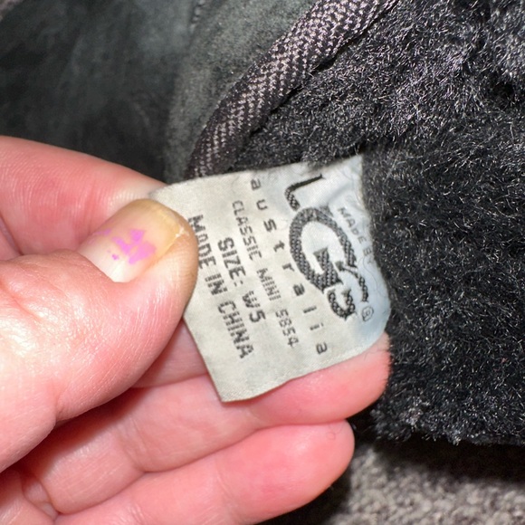 UGGS Australia Cozy Black Suede Ankle Boots size W5 - Picture 5 of 6